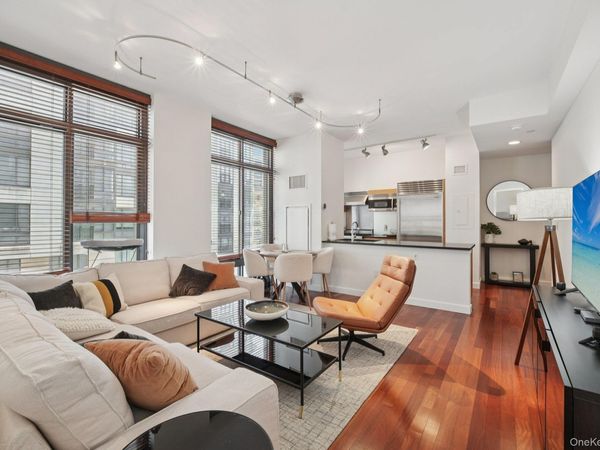 25 City Place , Unit 4B, White Plains, NY 10601