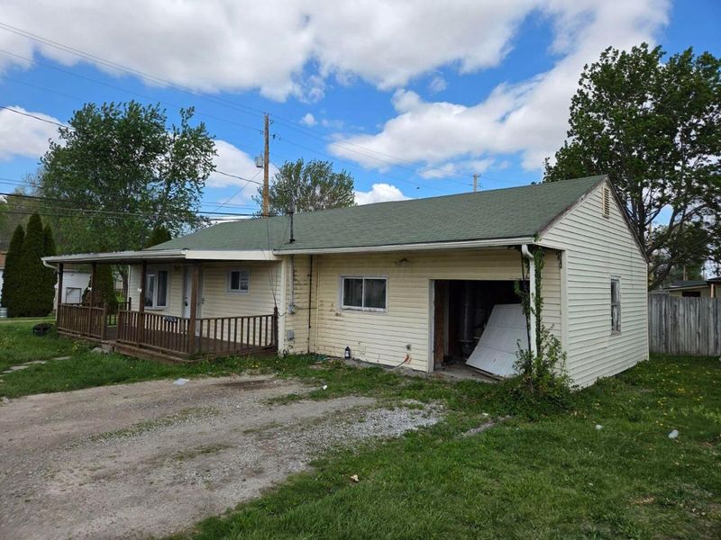 317 Long Street, Unit 12, Ashville, OH 43103 Photo 3