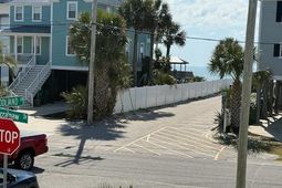 1429 N Waccamaw Dr. photo 4