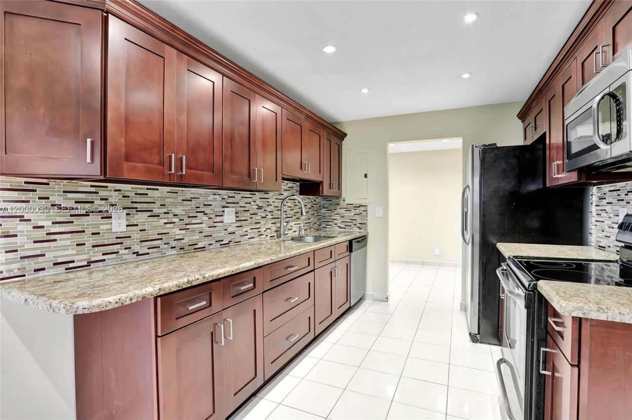2215 NW 45th Ave, Unit 2215, Coconut Creek, FL 33066 Photo