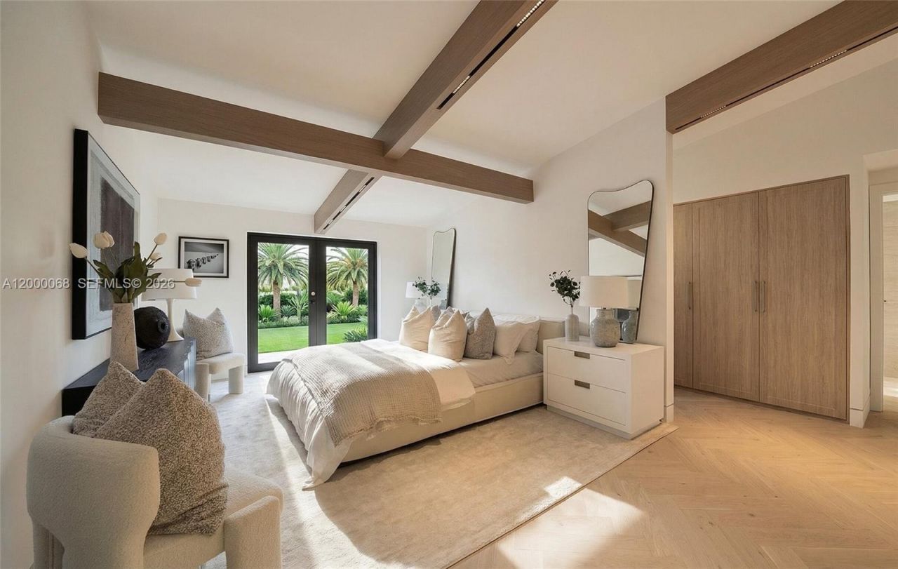 12600 Ixora Rd, North Miami, FL 33181 Photo