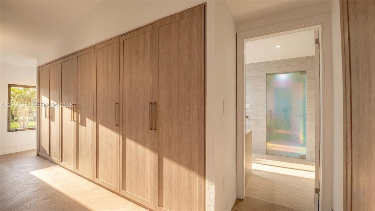 12600 Ixora Rd, North Miami, FL 33181 Photo