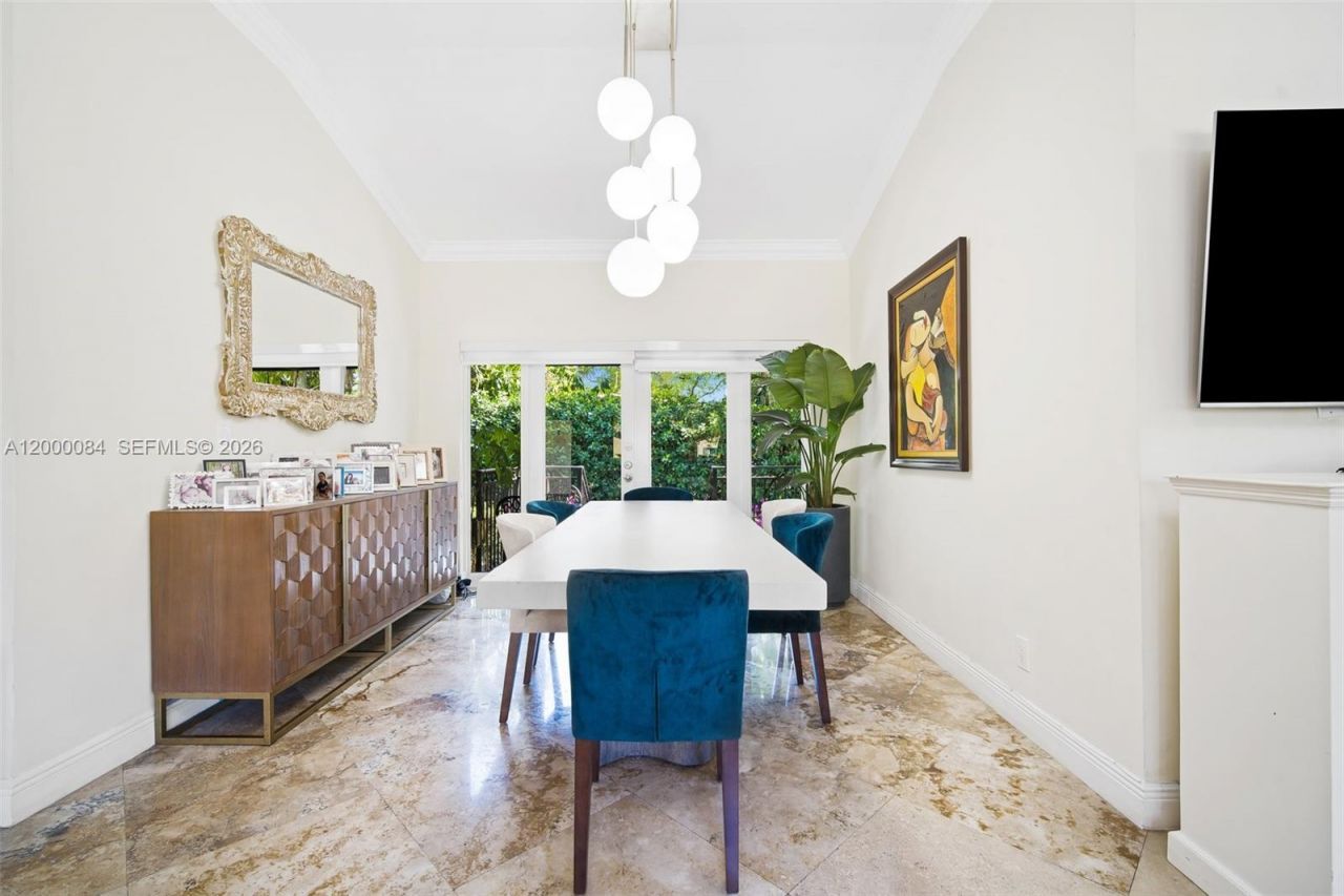 330 Viscaya Ave, Coral Gables, FL 33134 Photo