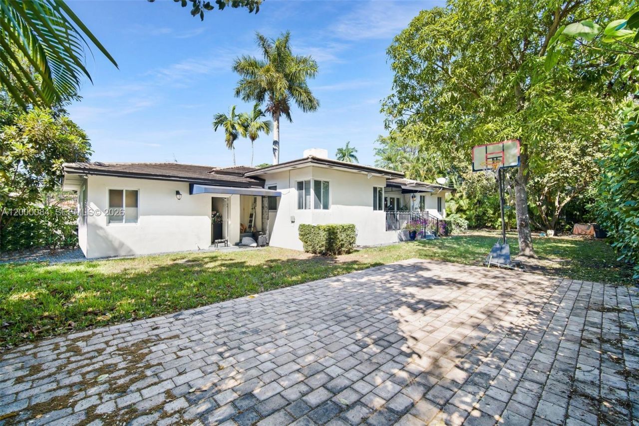 330 Viscaya Ave, Coral Gables, FL 33134 Photo