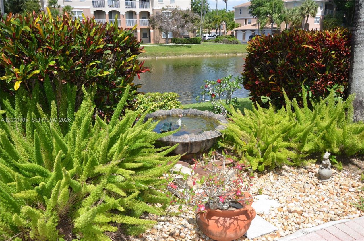 3844 NW 63rd Ter, Coral Springs, FL 33067 Photo