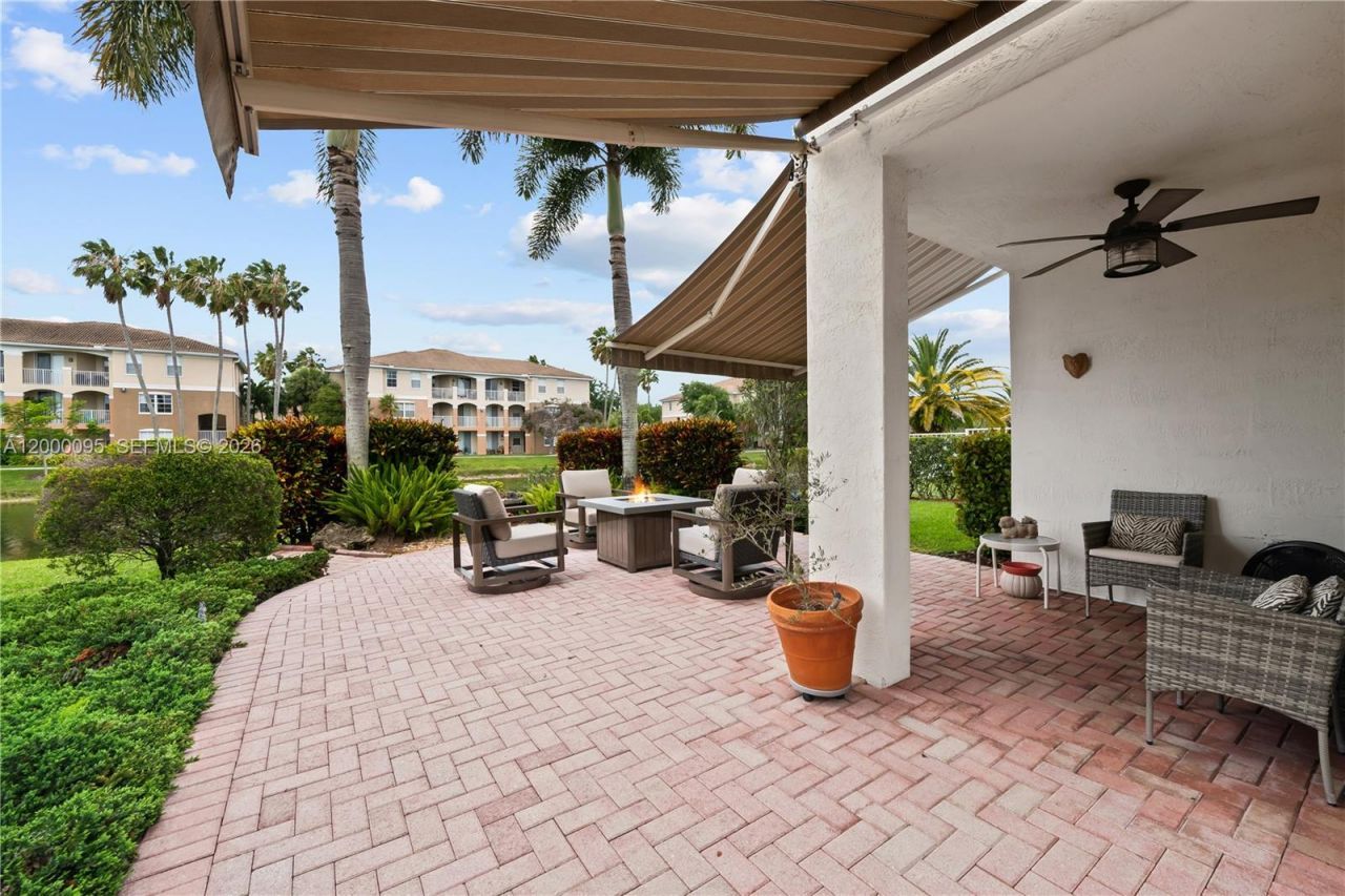 3844 NW 63rd Ter, Coral Springs, FL 33067 Photo