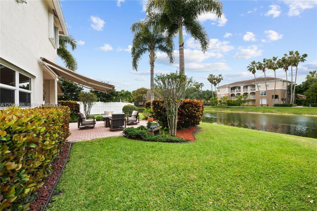 3844 NW 63rd Ter, Coral Springs, FL 33067 Photo