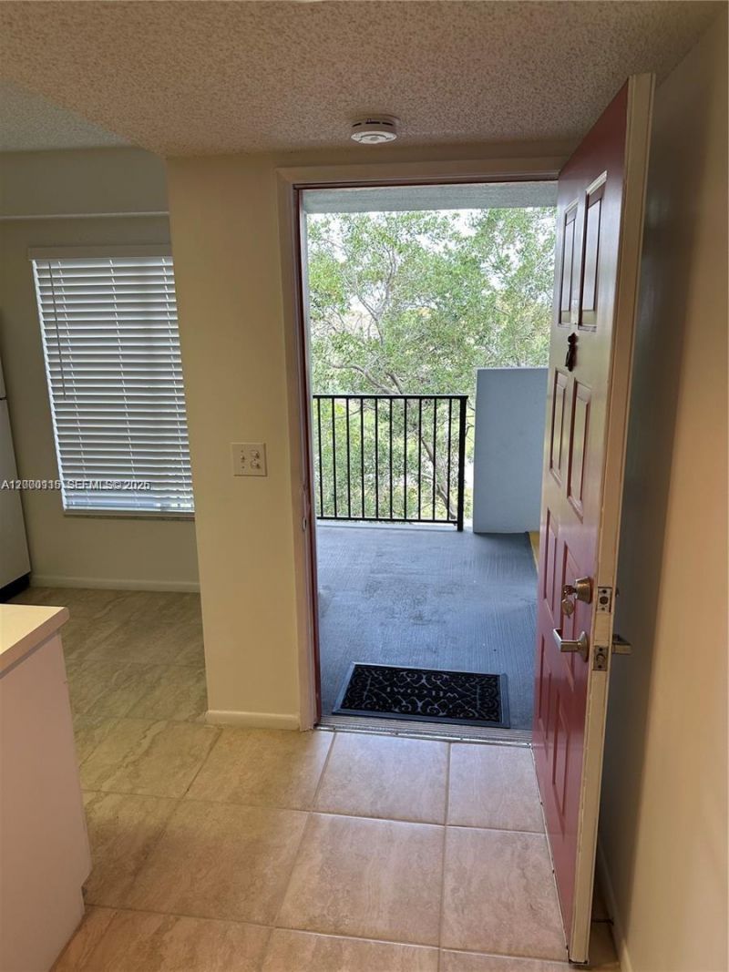 800 SW 137th Ave, Unit 404G, Pembroke Pines, FL 33027 Photo
