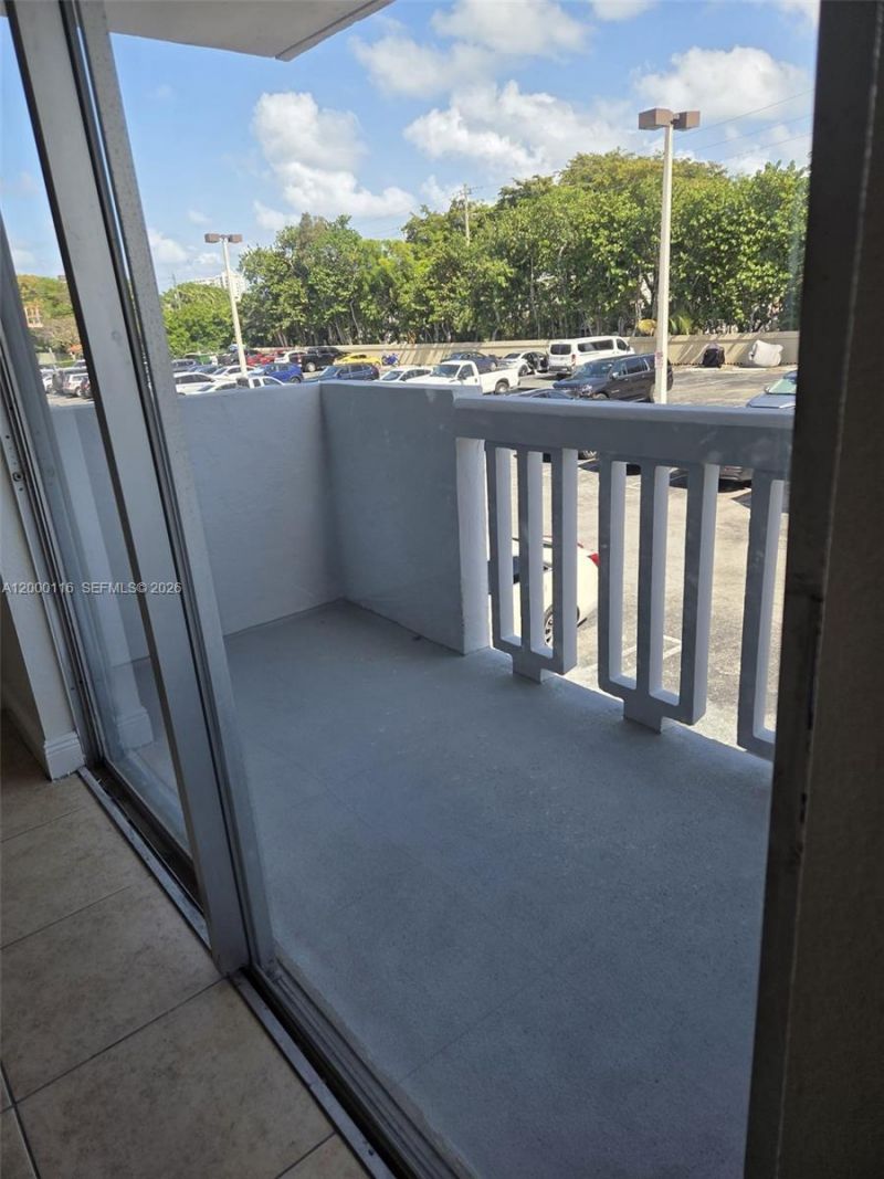 1800 Sans Souci Blvd, Unit 217, North Miami, FL 33181 Photo