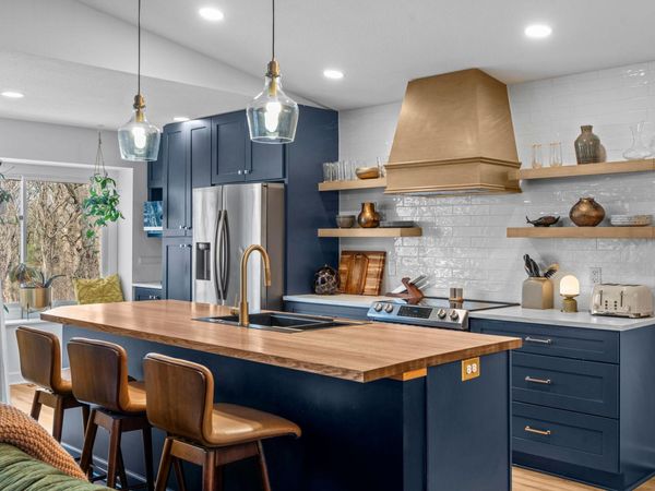 207 Galtier Place, Shoreview, MN 55126