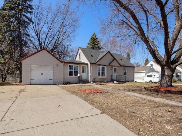 4741 Edgewood Avenue N, Crystal, MN 55428