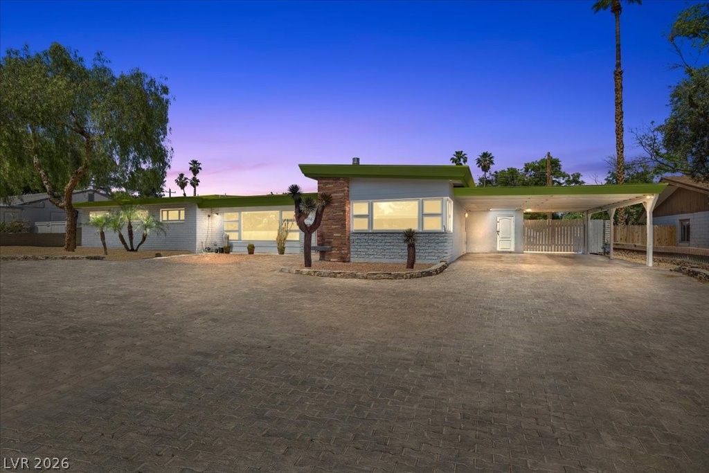 4016 Vegas Drive, Las Vegas, NV 89108