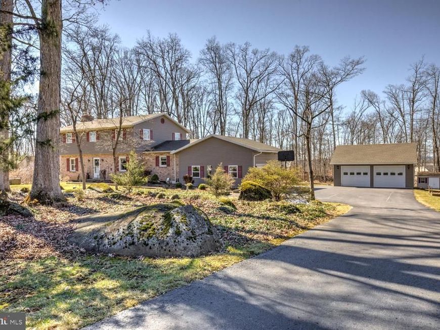 1361 Woodland Circle , Denver, PA 17517 Main Photo