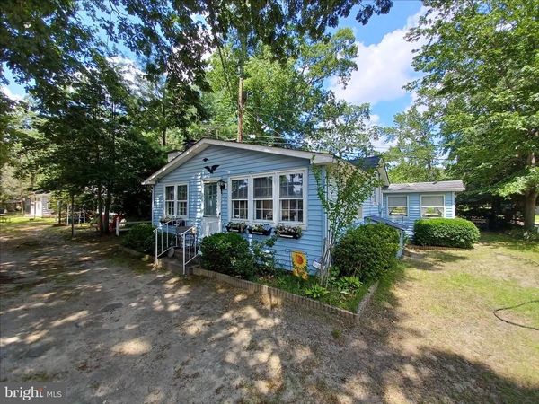 2 PARK AVENUE , MONROEVILLE, NJ 08343