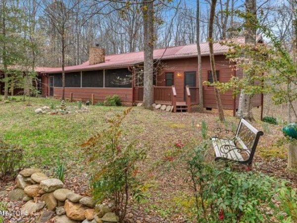 3820 Saddle Brook Way, Sevierville, TN 37862