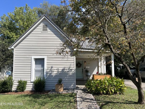 2710 Copeland St, Knoxville, TN 37917