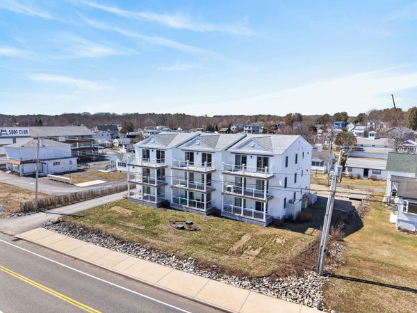 790 York Street, Unit 4, York, ME 03909