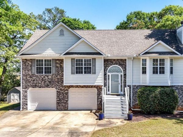 35 Meadowbridge Drive SW, Cartersville, GA 30120