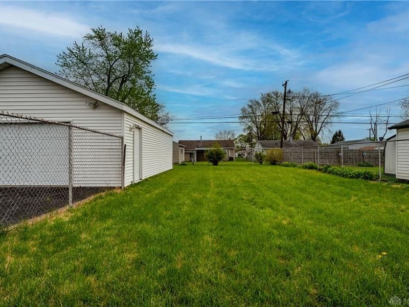 2384 Woodman Drive, Kettering, OH 45420 Photo 28