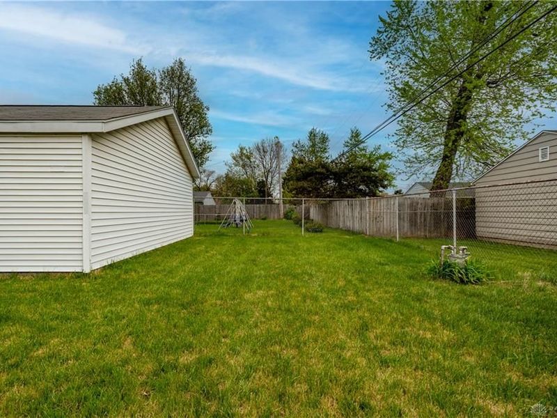 2384 Woodman Drive, Kettering, OH 45420 Photo 32