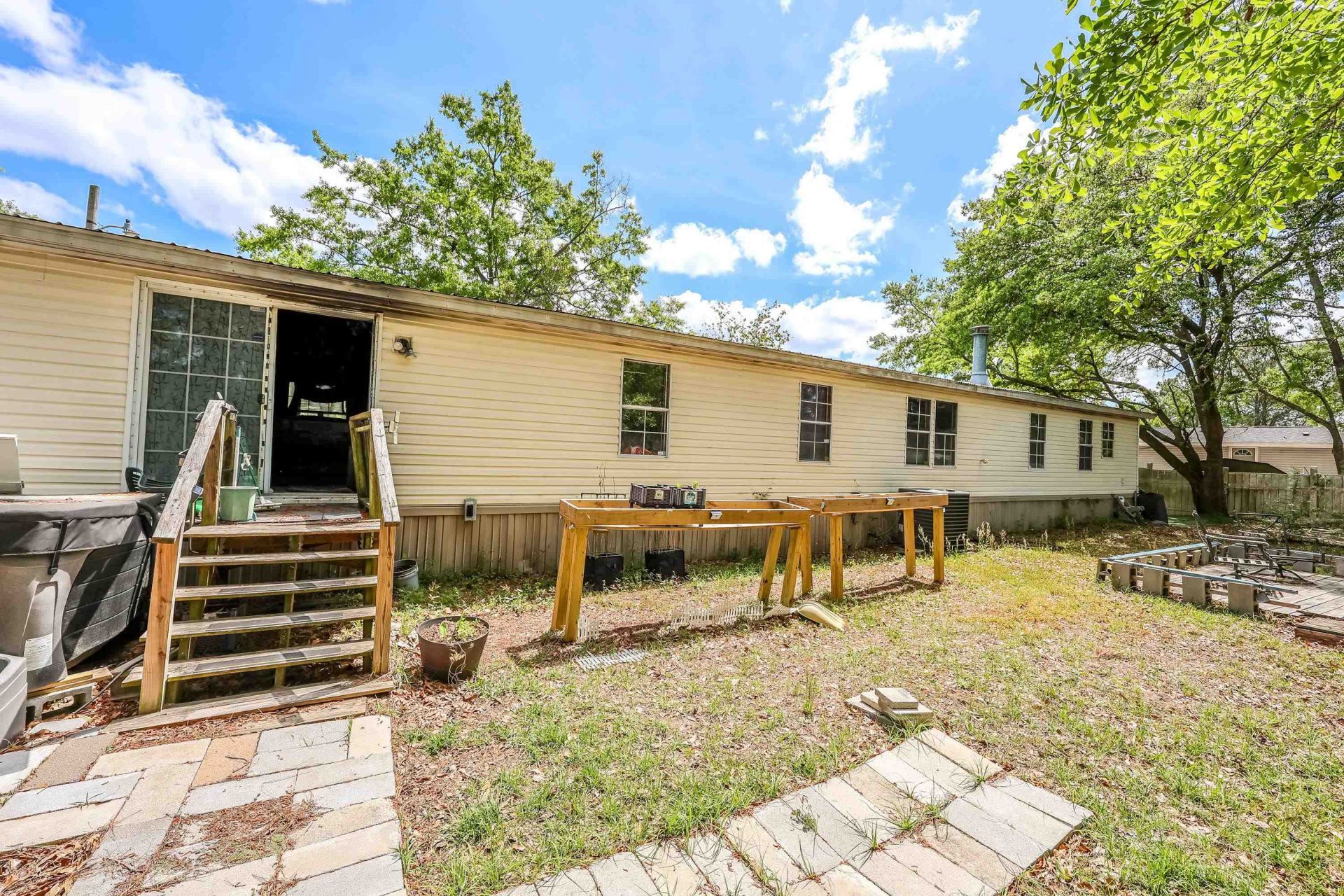 105 Coral Ct. Photo 9