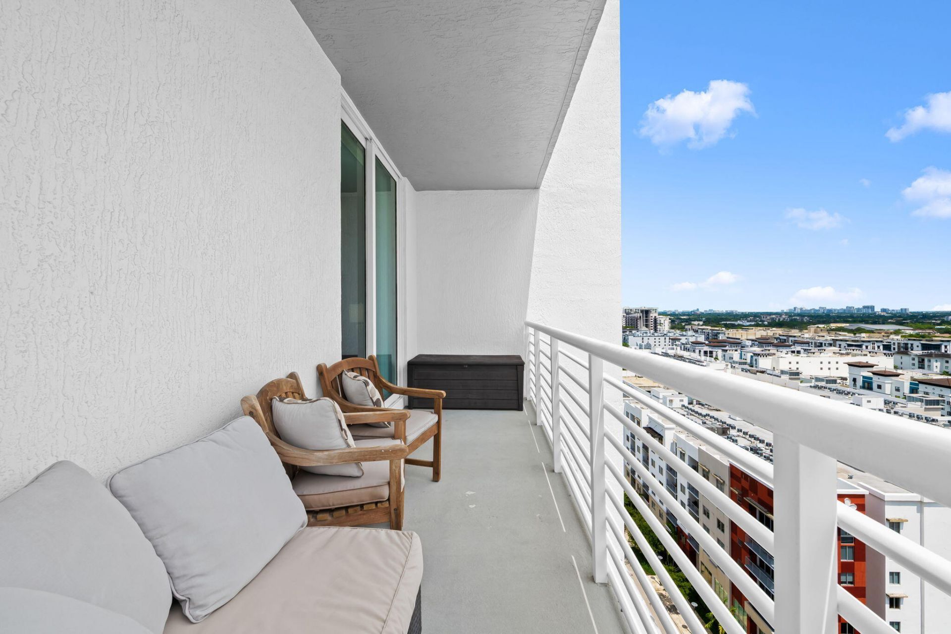 315 NE 3rd Avenue, Unit 1506, Fort Lauderdale, FL 33301 Photo