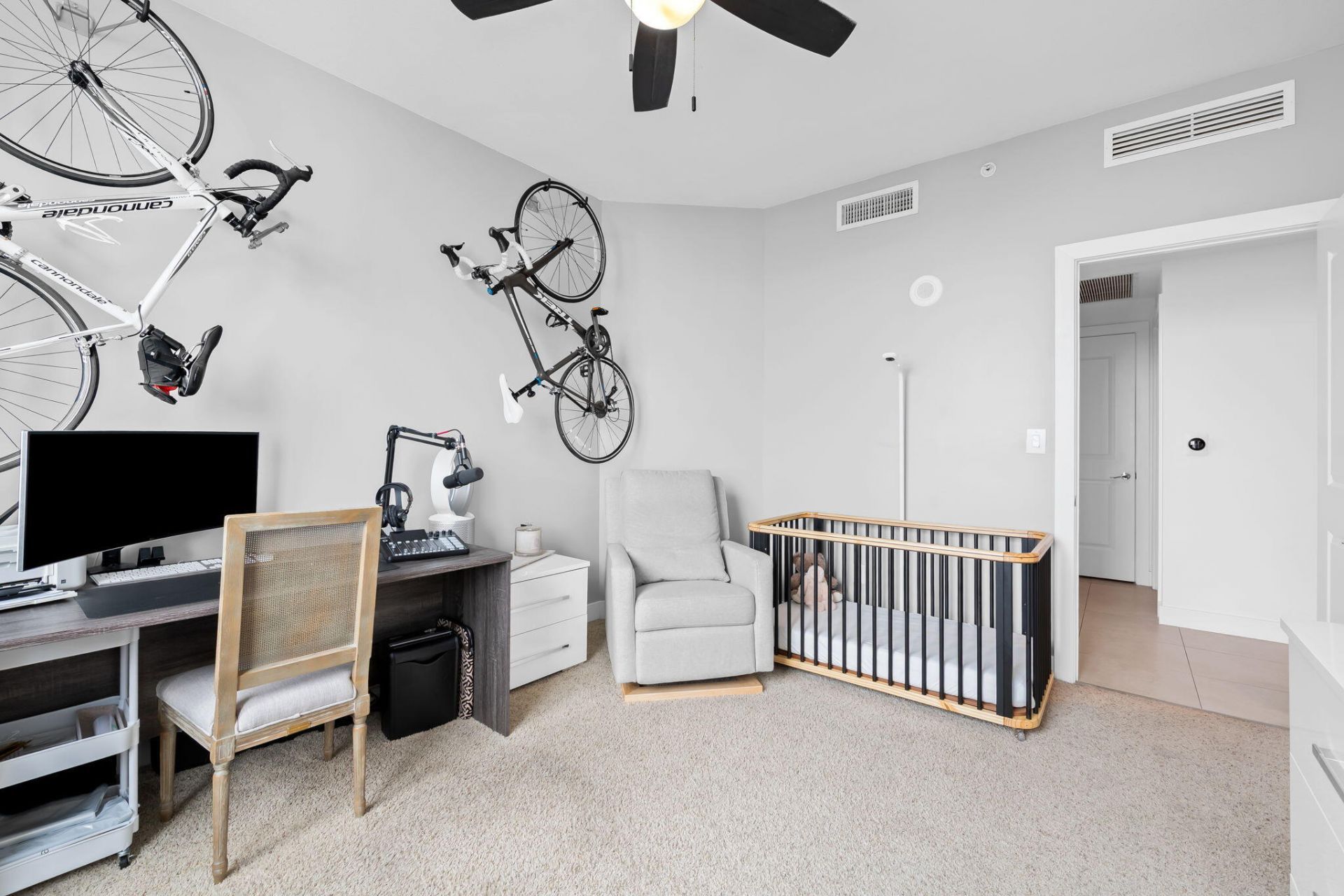 315 NE 3rd Avenue, Unit 1506, Fort Lauderdale, FL 33301 Photo