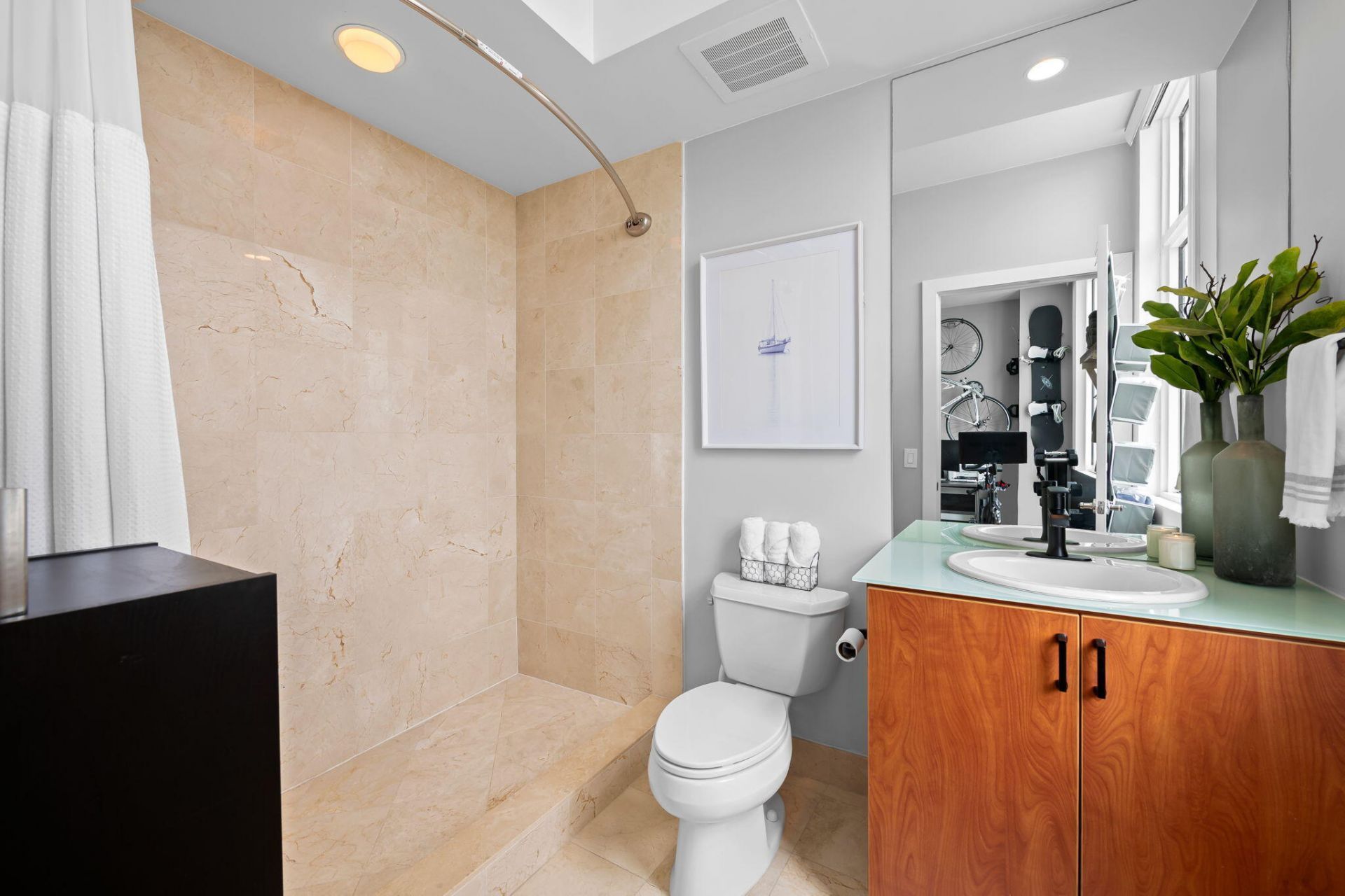 315 NE 3rd Avenue, Unit 1506, Fort Lauderdale, FL 33301 Photo