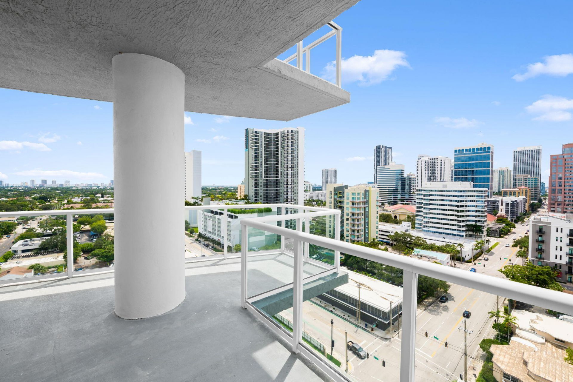 315 NE 3rd Avenue, Unit 1506, Fort Lauderdale, FL 33301 Photo