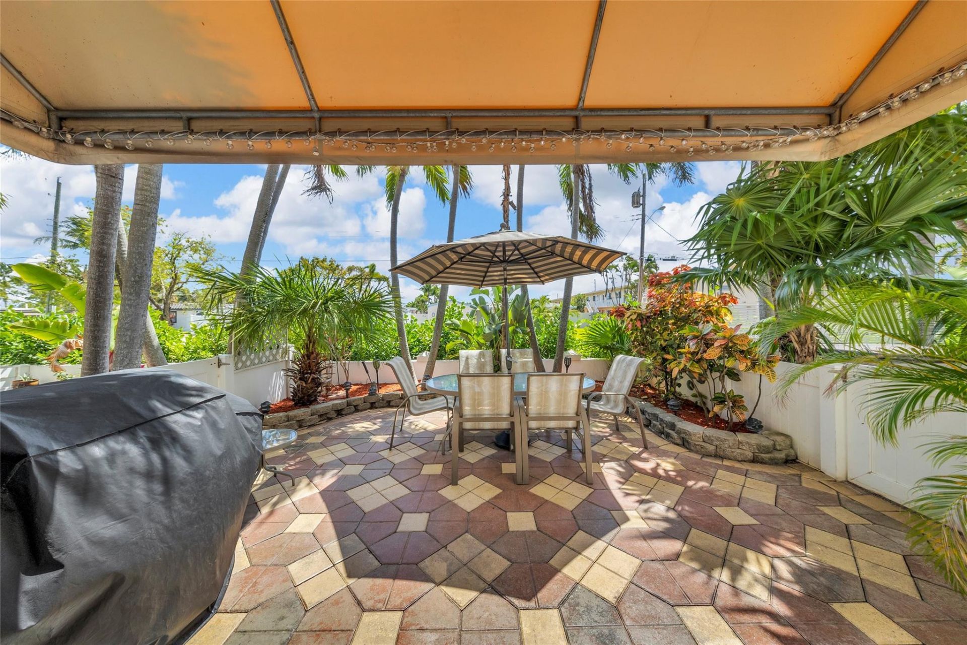 1327 SE 3rd Avenue, Pompano Beach, FL 33060 Photo