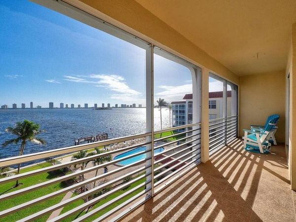 105 Paradise Harbour Boulevard, Unit 502, North Palm Beach, FL 33408
