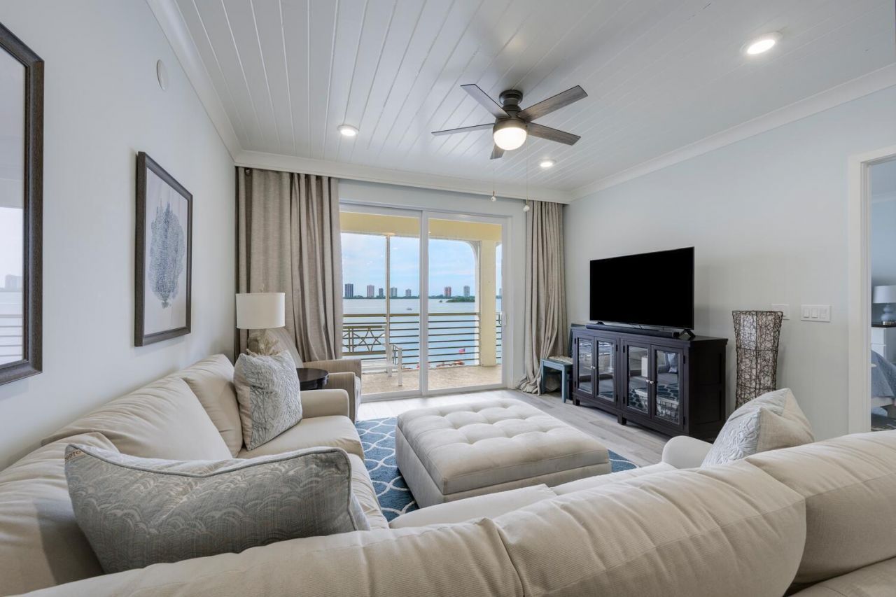 105 Paradise Harbour Boulevard, Unit 502, North Palm Beach, FL 33408 Photo