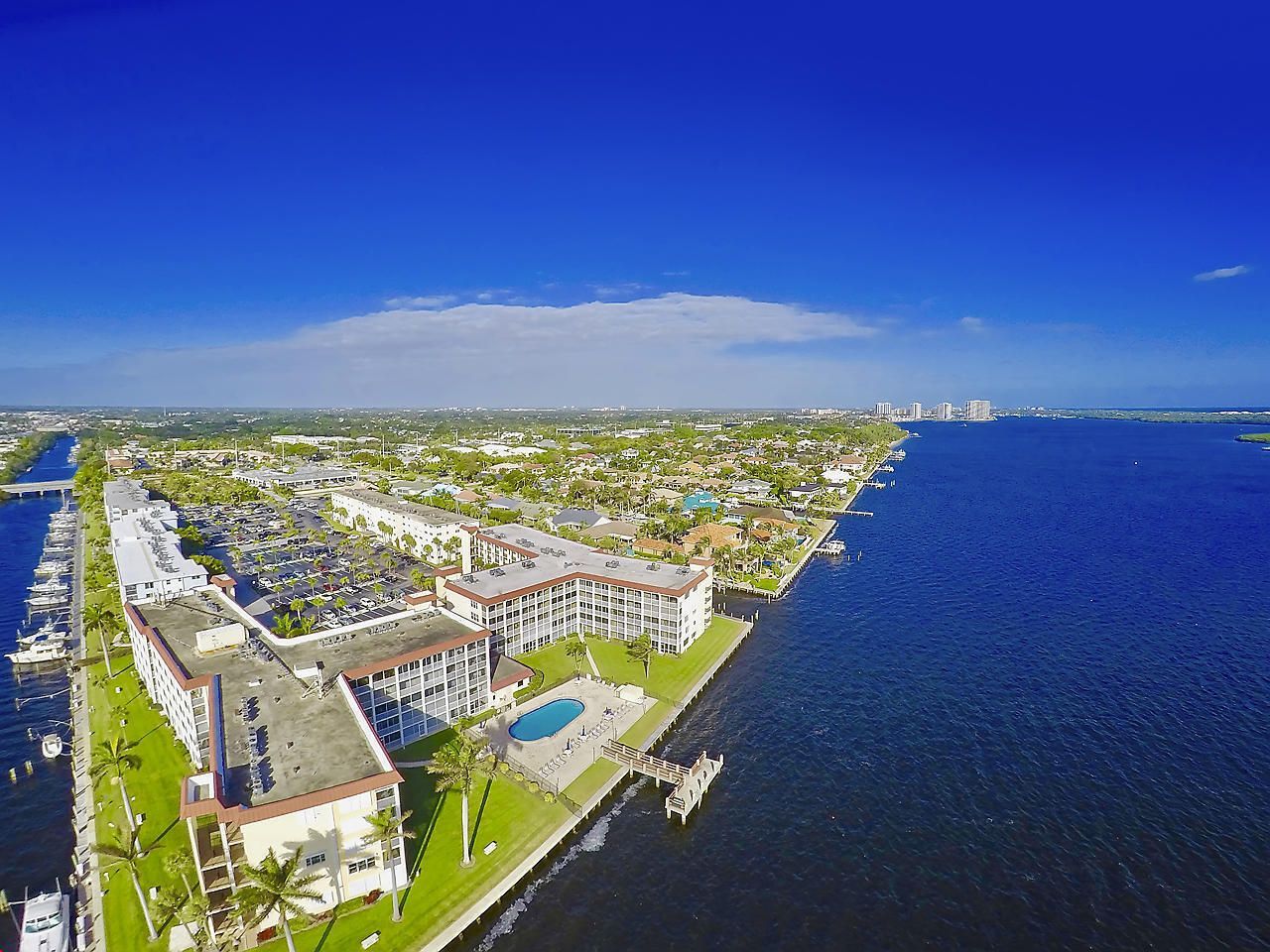 105 Paradise Harbour Boulevard, Unit 502, North Palm Beach, FL 33408 Photo