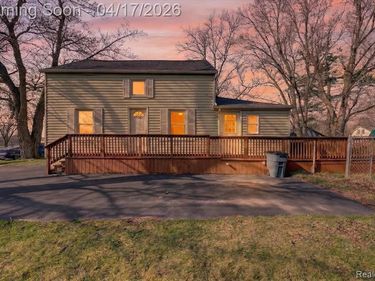 102 S Matteson Street, Capac Vlg, MI 48014