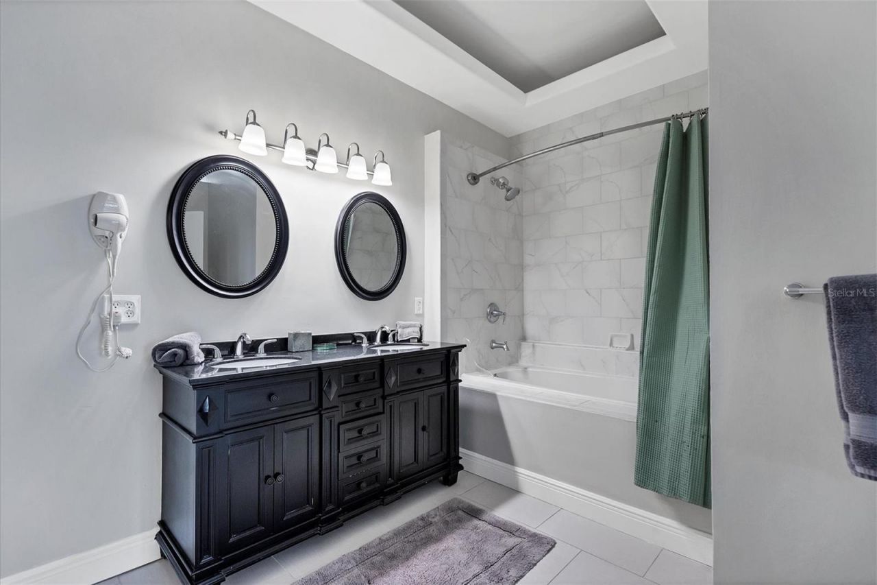 3702 54th Drive W, Unit 203, Bradenton, FL 34210 Photo