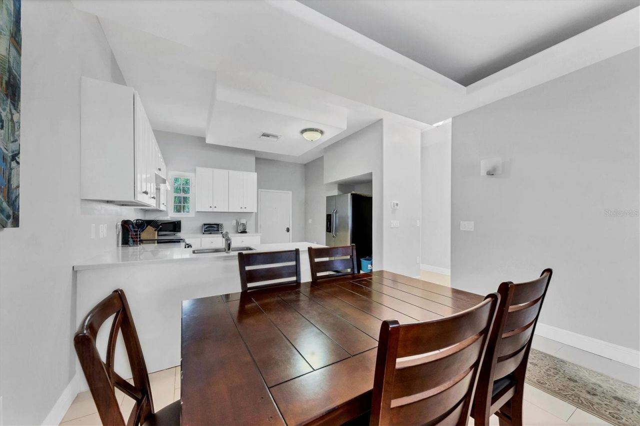 3702 54th Drive W, Unit 203, Bradenton, FL 34210 Photo