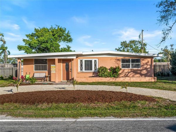 1328 JAMAICA ROAD , VENICE, FL 34293