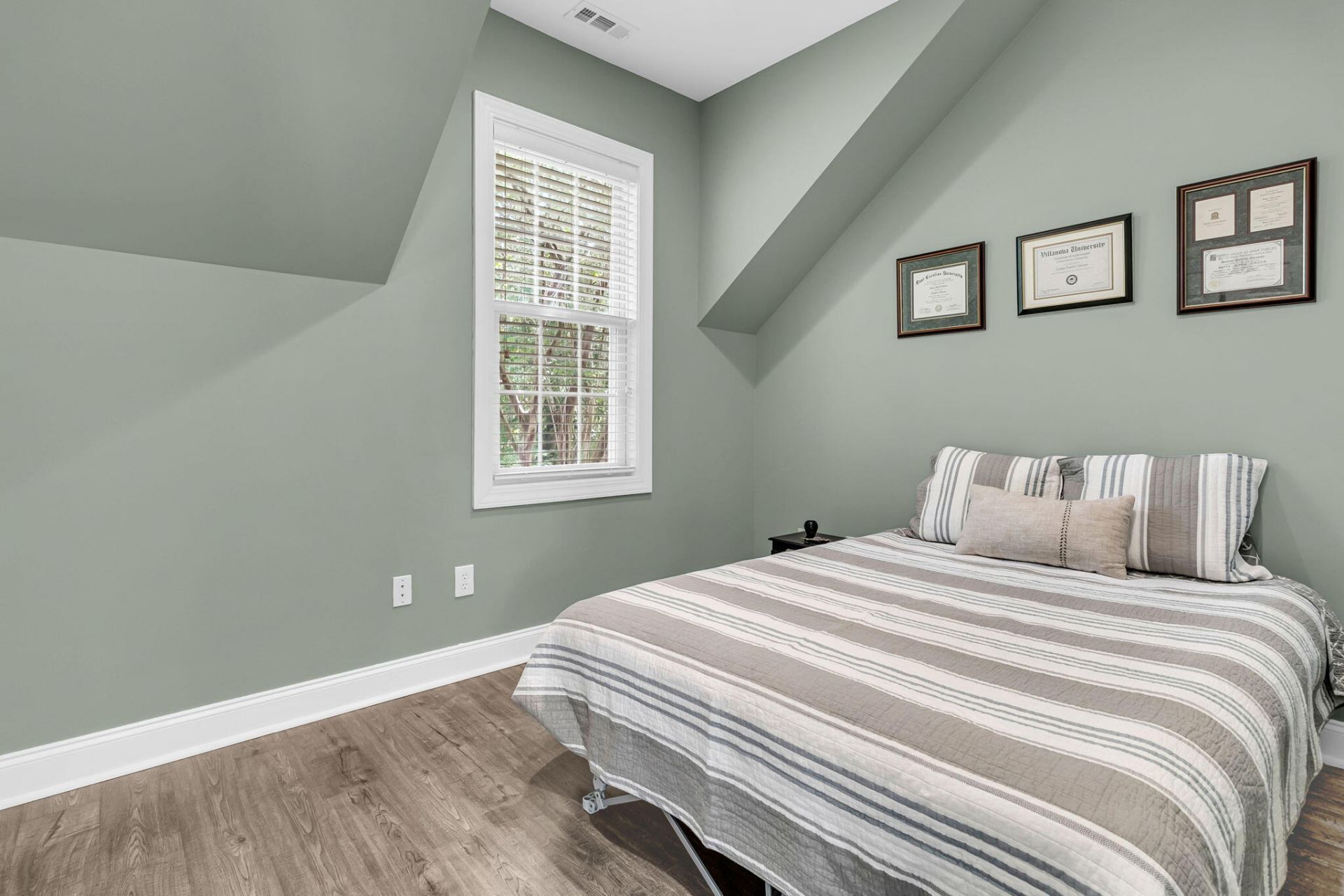 239 Fairchild Street Photo 37