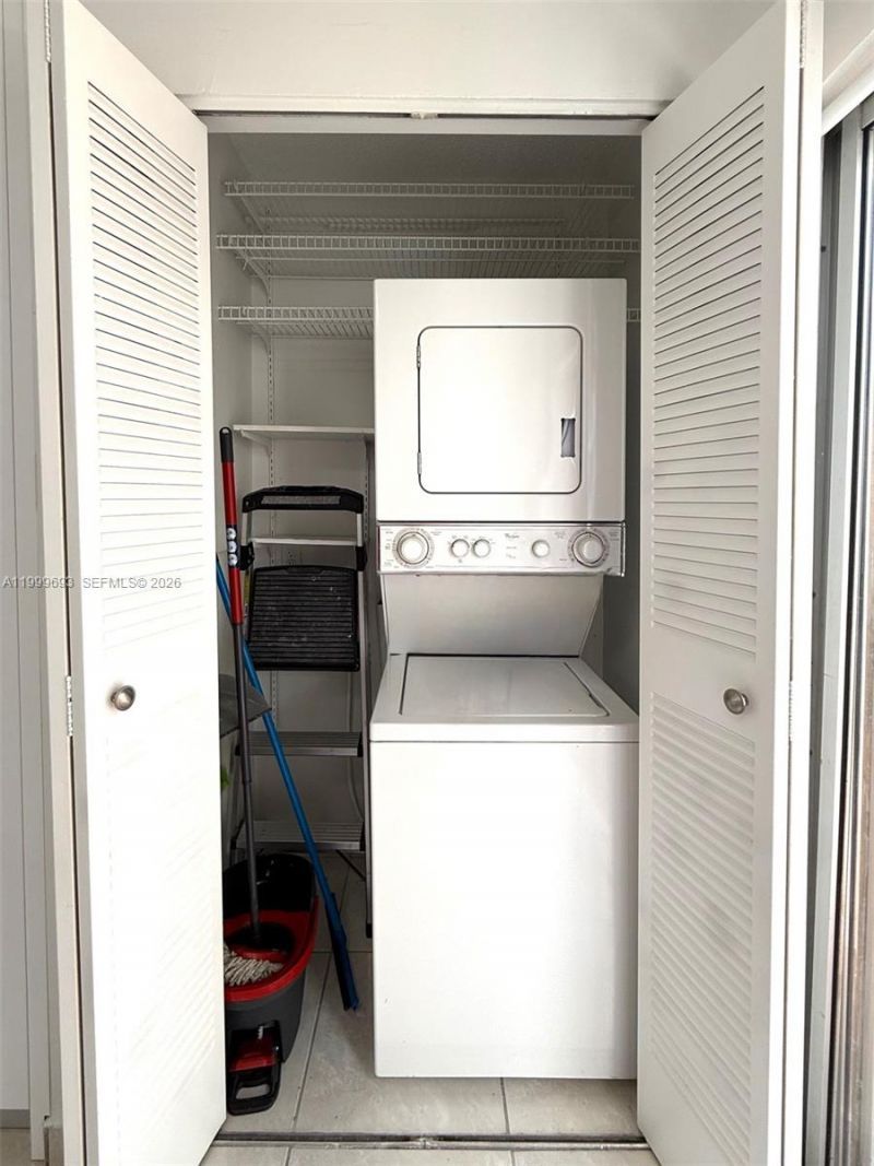 1460 W 41st St, Unit 1460, Hialeah, FL 33012 Photo