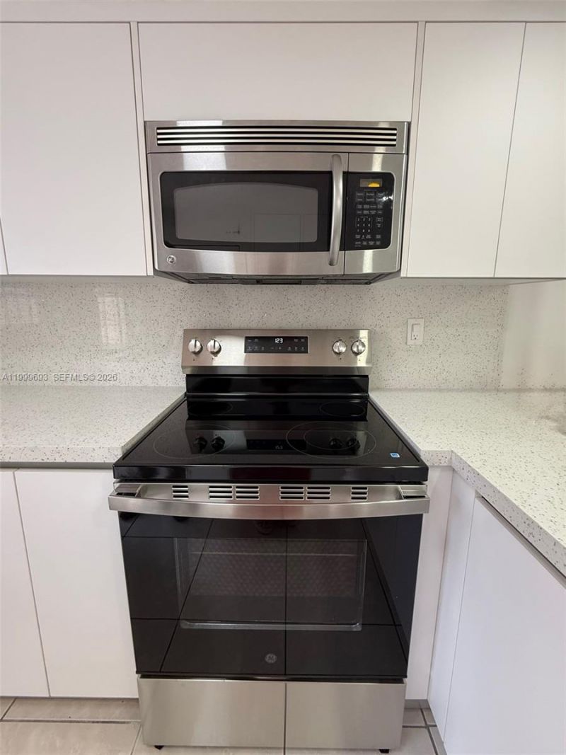 1460 W 41st St, Unit 1460, Hialeah, FL 33012 Photo