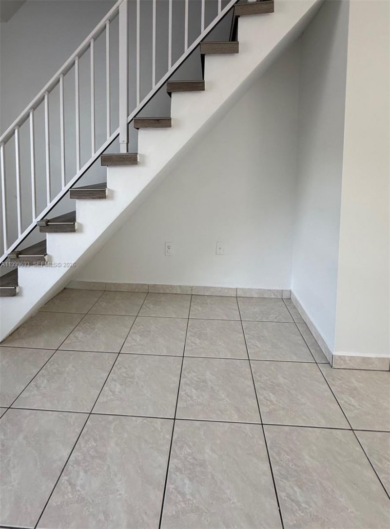 1460 W 41st St, Unit 1460, Hialeah, FL 33012 Photo