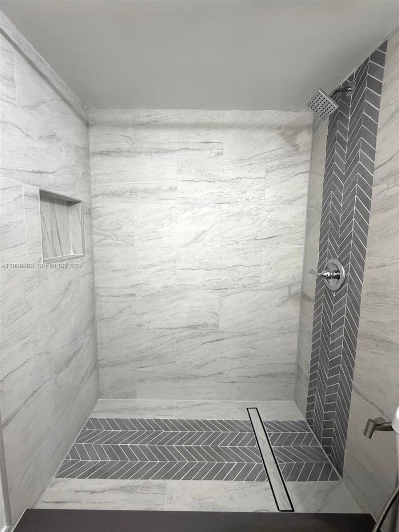 1460 W 41st St, Unit 1460, Hialeah, FL 33012 Photo