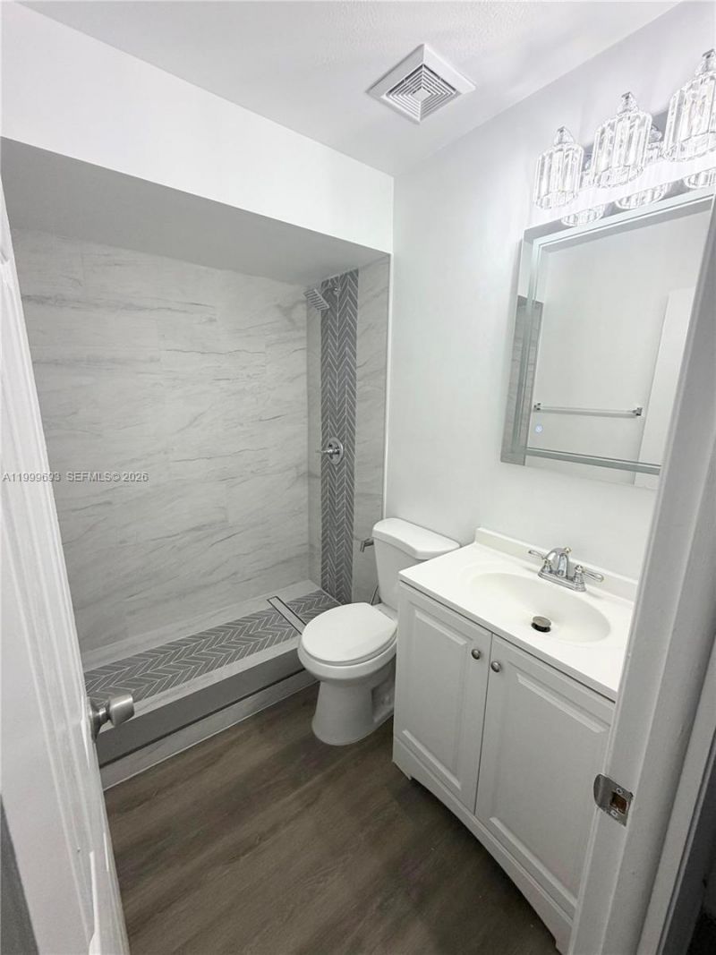 1460 W 41st St, Unit 1460, Hialeah, FL 33012 Photo