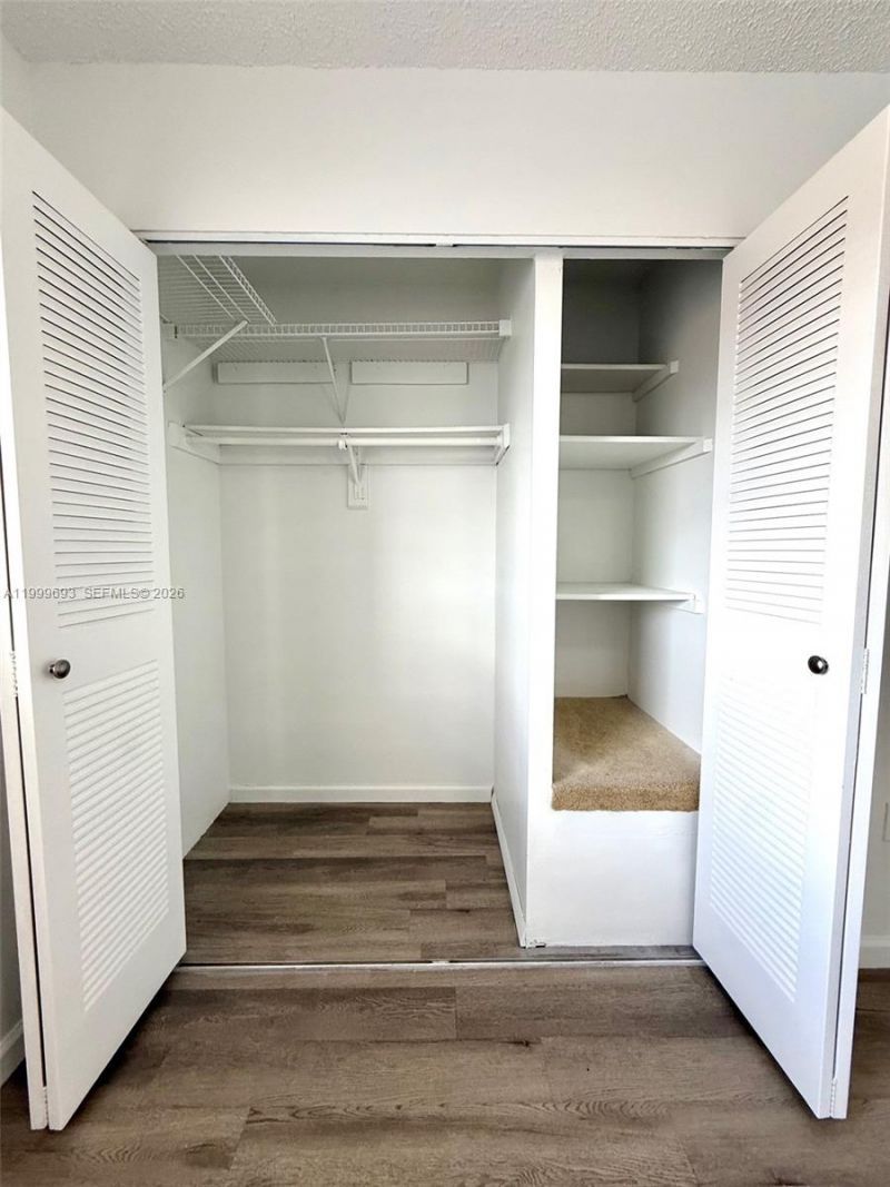 1460 W 41st St, Unit 1460, Hialeah, FL 33012 Photo