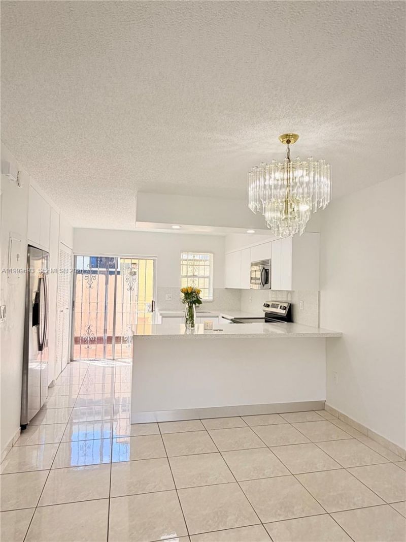 1460 W 41st St, Unit 1460, Hialeah, FL 33012 Photo