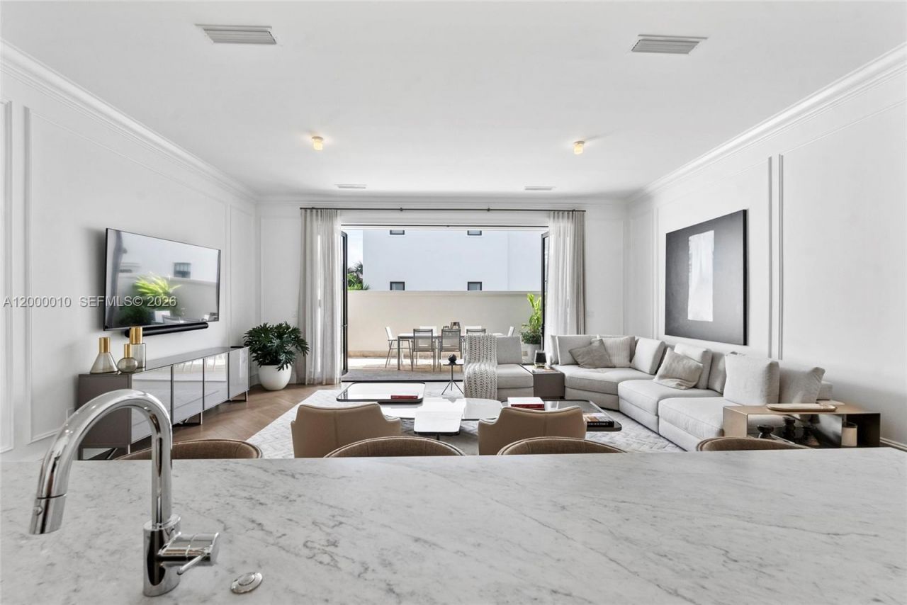 2617 Anderson Rd, Coral Gables, FL 33134 Photo