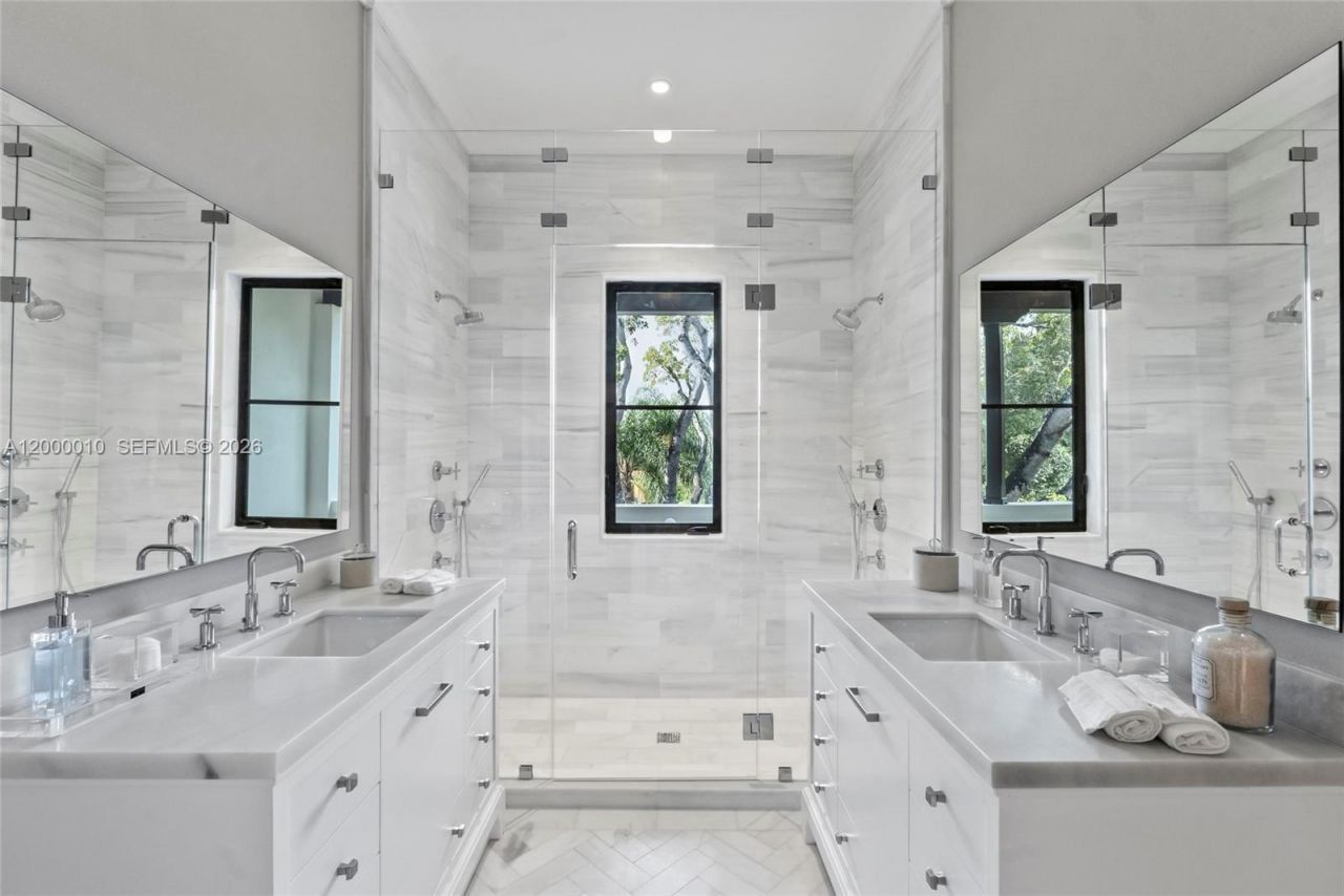 2617 Anderson Rd, Coral Gables, FL 33134 Photo