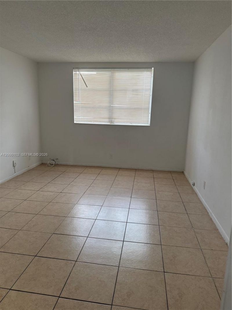 3091 NW 46th Ave, Unit 205C, Lauderdale Lakes, FL 33313 Photo