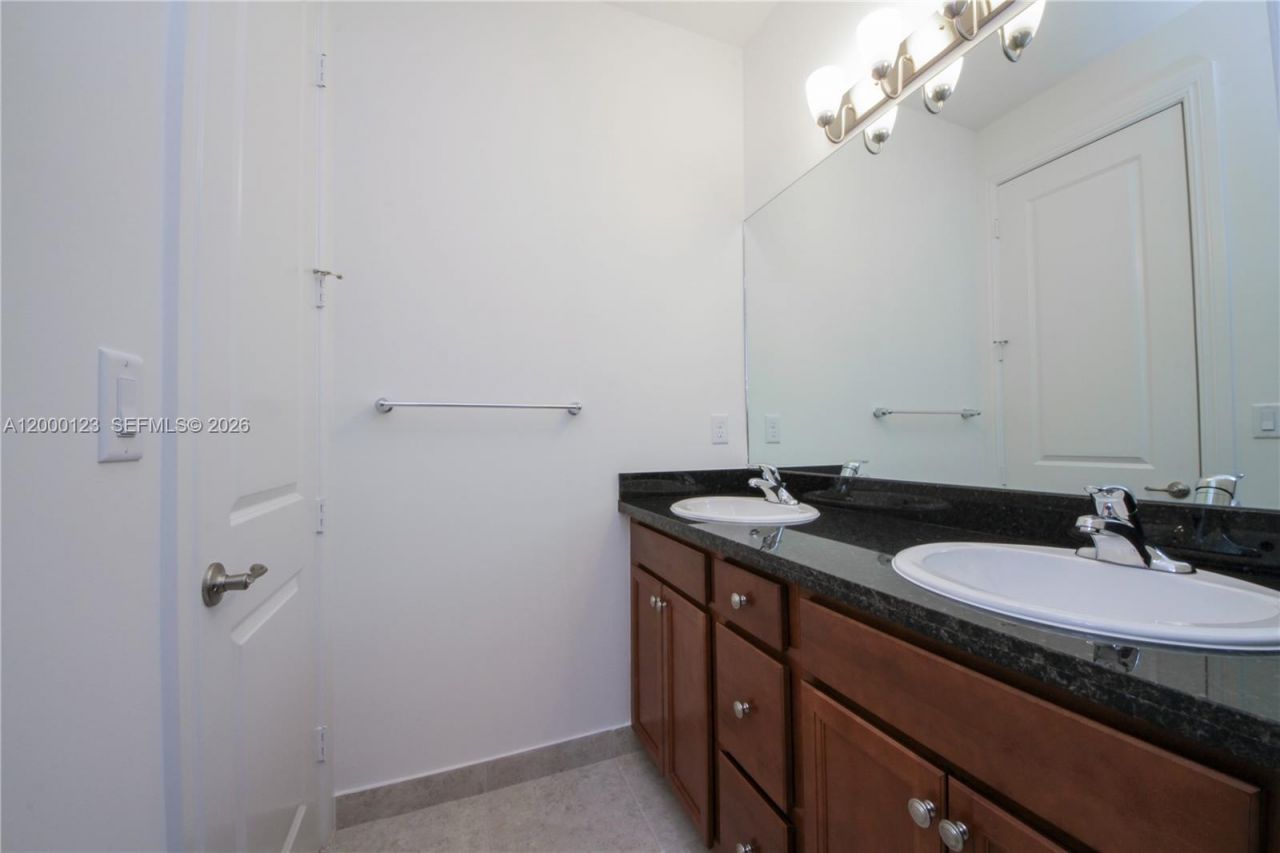 106 SW 127th Terrace, Unit 106, Plantation, FL 33325 Photo