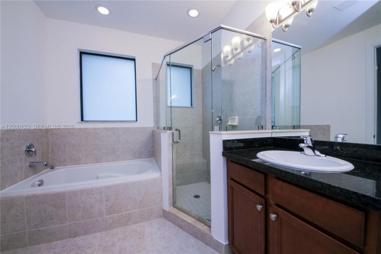 106 SW 127th Terrace, Unit 106, Plantation, FL 33325 Photo